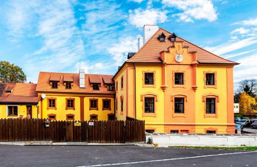 Cesky Krumlov Hotel | Vila Lovců králových