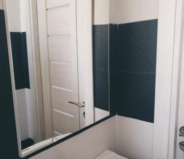 Mera House | Vila Lucia