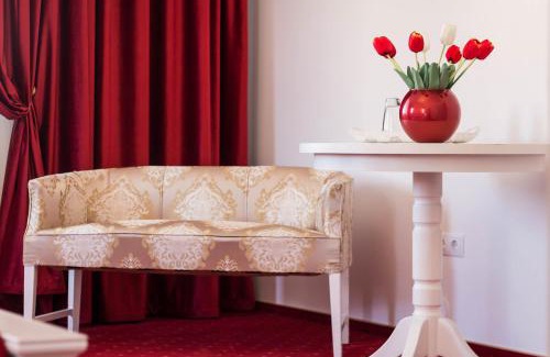 Center House | Vila Mărioara