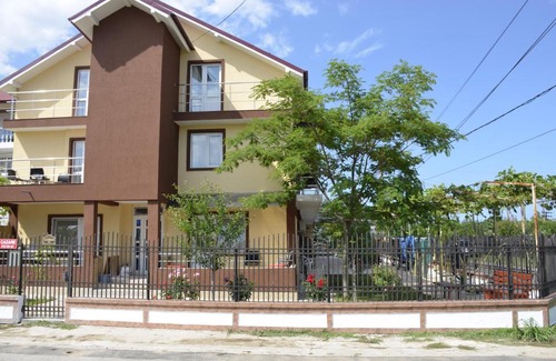 Costinesti House | Vila Petruta