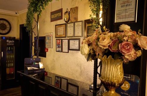 Bacau House | Vila Tosca