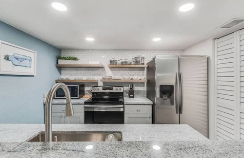 Vilano Beach House | Vilano Townhome - Steps Away From the Beach!