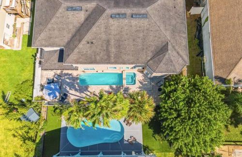 Vilano Beach House | Vilano Villa Near Beach w Saltwater Pool Spa Game Room Built-In Grill