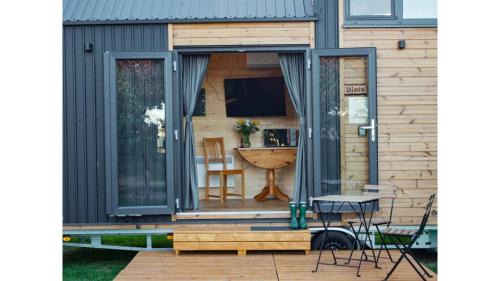 Great Horkesley House | Vilasini Hut by Tiny Away