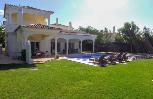 Quarteira Villa | Vilasol Villa Raffles - Luxury 5 Bedroom Villa