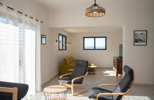 Barjac Villa | Villa à Barjac piscine chauffée et vue panoramique