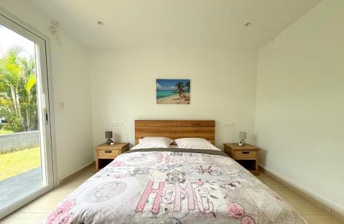 Baie-Mahault Villa | Villa Émeraude - Vue sur Piscine et Jacuzzi privé