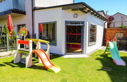 Leba House | Villa Łeba Pokoje & Apartamenty