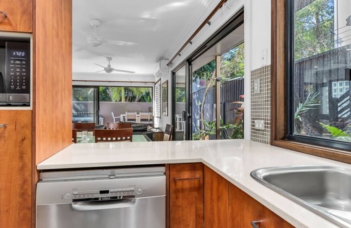 Hastings Point House | Villa 1 at Hastings Point - Modern 3-Bedroom Retreat with Heated Spa, Near Beach & Creek