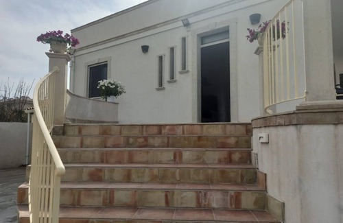 Gallina Villa | Villa 100m from the sea