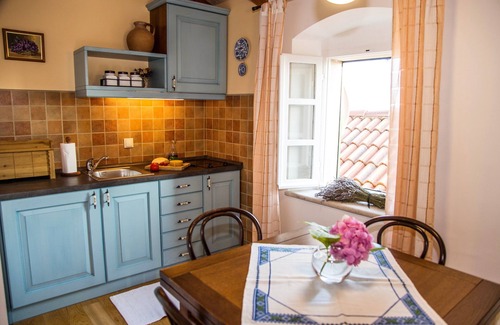 Lovorno House | Villa, (11350), Pridvorje, hr