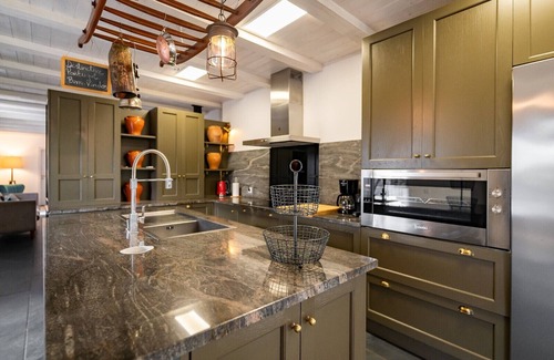 Viana do Castelo Villa | Villa 270 Deluxe Holiday Villa w/Stunning Seaview