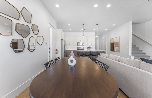 Bloomington House | Villa #38 at Bloomington Country Club: Pool, Golf, Restaurant