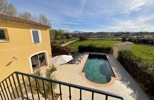 Aubignan Villa | Villa 5 étoiles avec Magnifique Vue au Domaine des Cigales