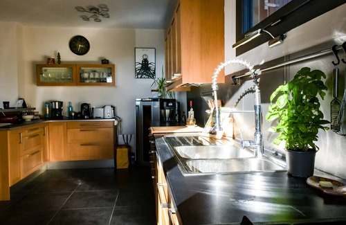 L'Isle-sur-la-Sorgue Villa | Villa 6 persons Pool and outdoor bar - overlooking the Alpilles