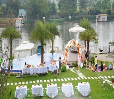 Ba Vi Apartment | Villa 8 phòng ngủ - view hồ - BBQ - bể bơi riêng - Ba Vì