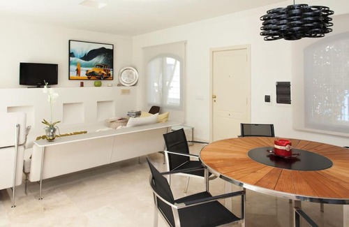 Geafond Villa | Villa 81