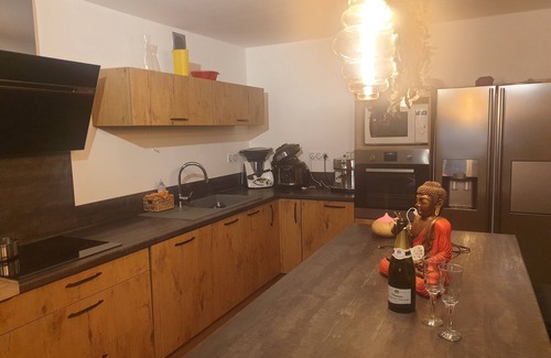 Saint-Nazaire Villa | Villa 8p piscine +spa + climatisation proche des plages