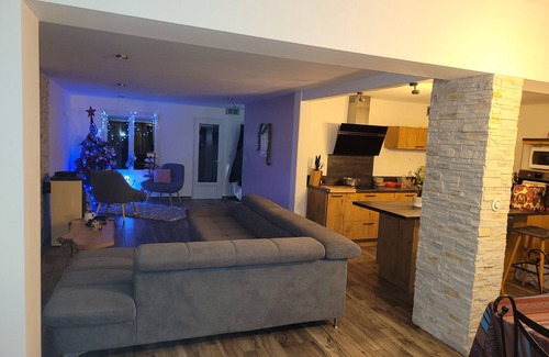 Saint-Nazaire Villa | Villa 8p piscine +spa + climatisation proche des plages