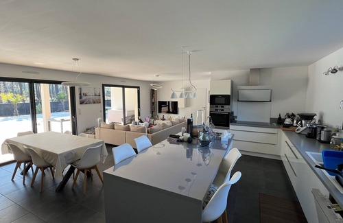 Vendays-Montalivet Villa | Villa 9p with heated pool near the ocean