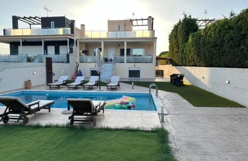 Loutraki Villa | Villa Adamantia