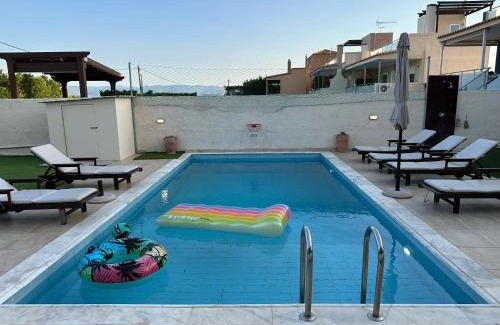 Loutraki Villa | Villa Adamantia