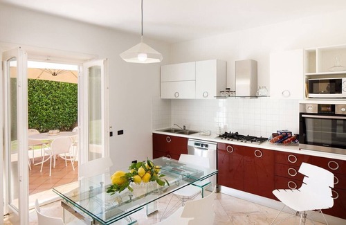 Sant'Agnello Villa | Villa Adelina - Private house in town centre