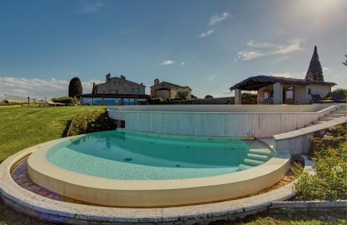 Arezzo Villa | Villa Agazzi by PosarelliVillas