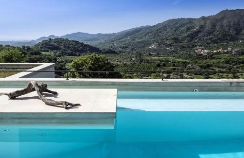 Mitogio Villa | Villa Alcantara