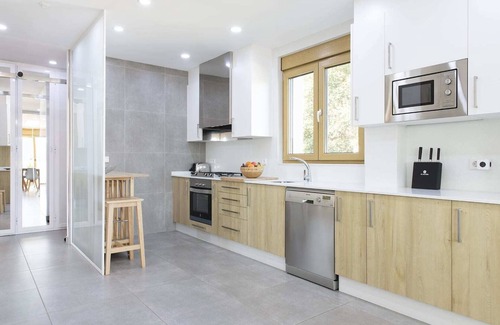 Hio Villa | Villa Aldán (252), sea views & close to the beach