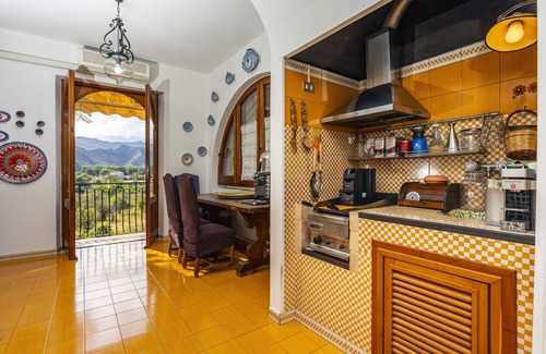 Trappitello Villa | Villa 'Alkantara' with Mountain View, Wi-Fi and Air Conditioning