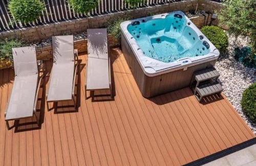 Banjol Villa | Villa Alpha & Omega