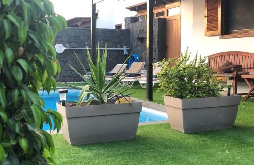 Yaiza Villa | Villa Altamosa