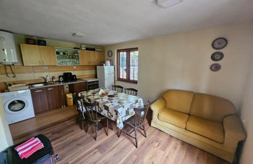 Demir Hisar House | Villa Altiparmak