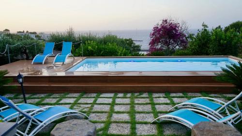 Marina Grande Villa | Villa Amalu Capri Piscina e Giardino