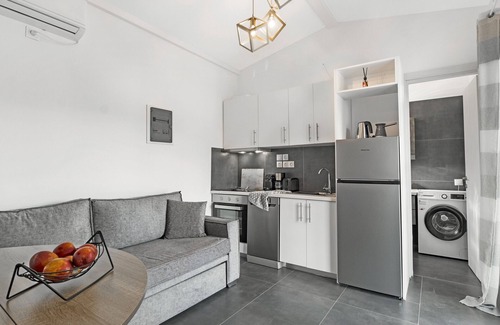 Katomerion Villa | Villa "Amaryllis" with Sea View, 2 Private Terraces & Wi-Fi