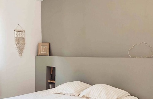 Vauvenargues Apartment | Villa Amour - 2 Pièces + Terrasse & Piscine Privée