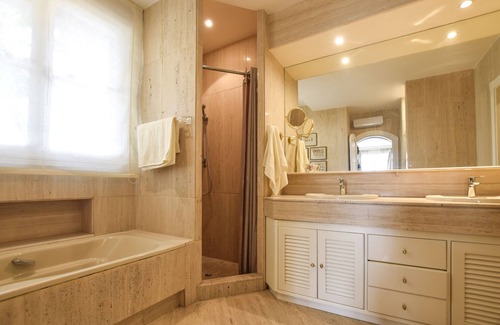 Malaga-Este Bed & Breakfast | Villa Antumalal