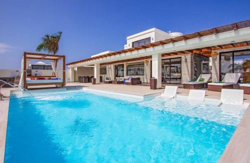 Playa Blanca Villa | Villa Anyaval