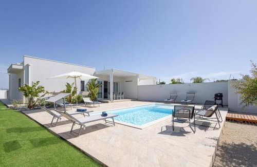 Santa Maria del Focallo Villa | Villa Ares by Villa Plus