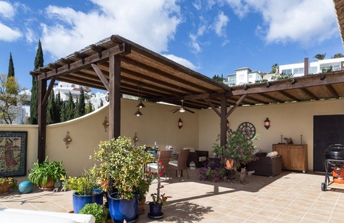 Salobrena Villa | Villa Aura is a sunny family villa with a breathtaking view