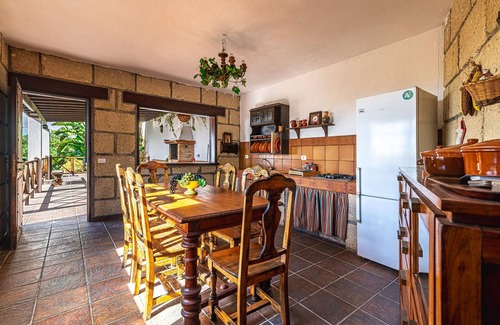 Villa de Arico Villa | Villa "Aurora" with Heated Pool, Sea View, Private Pool & Wi-Fi