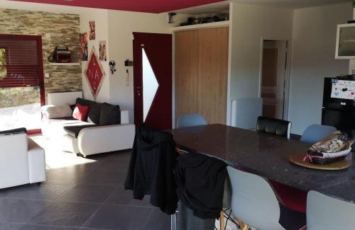 Saint-Genes-la-Tourette Villa | Villa avec tout le confort dans le livradois forez