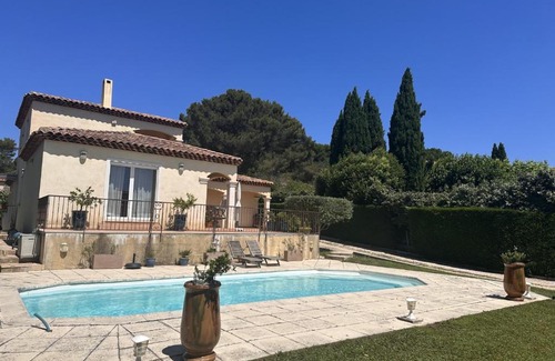 Les Pennes-Mirabeau Villa | Villa avec piscine Aix-Marseille proche mer