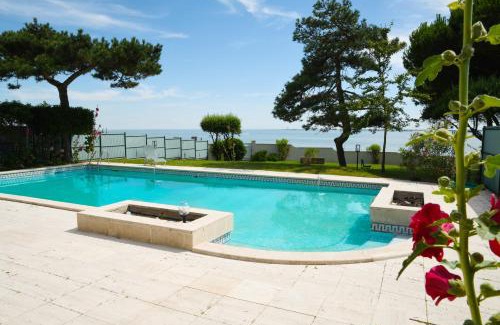 Royan Villa | Villa avec piscine chauffée et magnifique vue mer