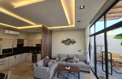 Dhahban Villa | Villa Bali Jeddah