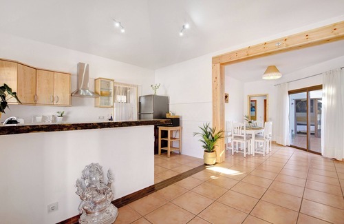 Corralejo Villa | Villa "Baobab" with Mountain View, Pool & Wi-Fi