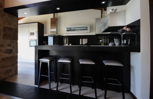 Aborim Villa | Villa Barcelos - Three Bedroom Villa, Sleeps 6