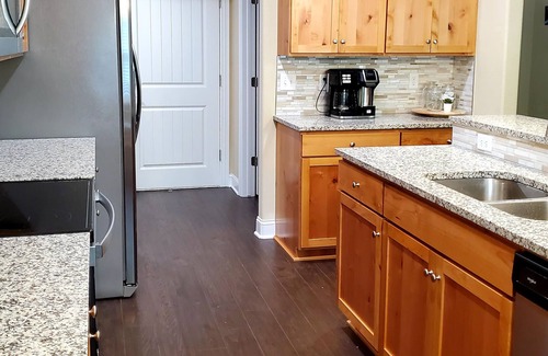 Holiday Island House | Villa Belle on the Lake. Close to Eureka Springs