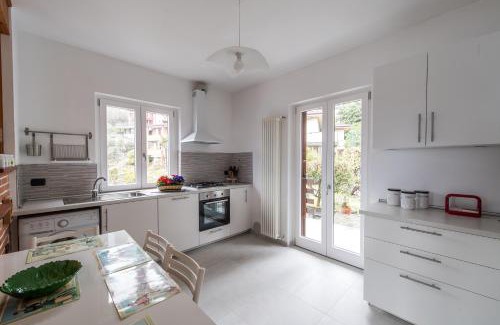 Perledo Apartment | Villa Bianca